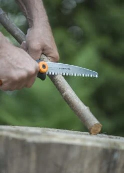 Fiskars Solid Garden Saw SW16 -Outdoor Garden Care Shop search 1068