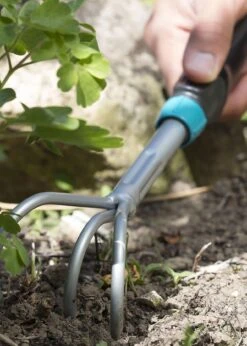 Gardena Comfort Hand Grubber -Outdoor Garden Care Shop search 1347