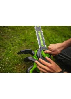 Greenworks 24V 30cm (12") Cordless Brushless Chainsaw With 4Ah Battery 7 Greenworks 24V 30cm (12") Cordless Brushless Chainsaw With 4Ah Battery -Outdoor Garden Care Shop search 1600