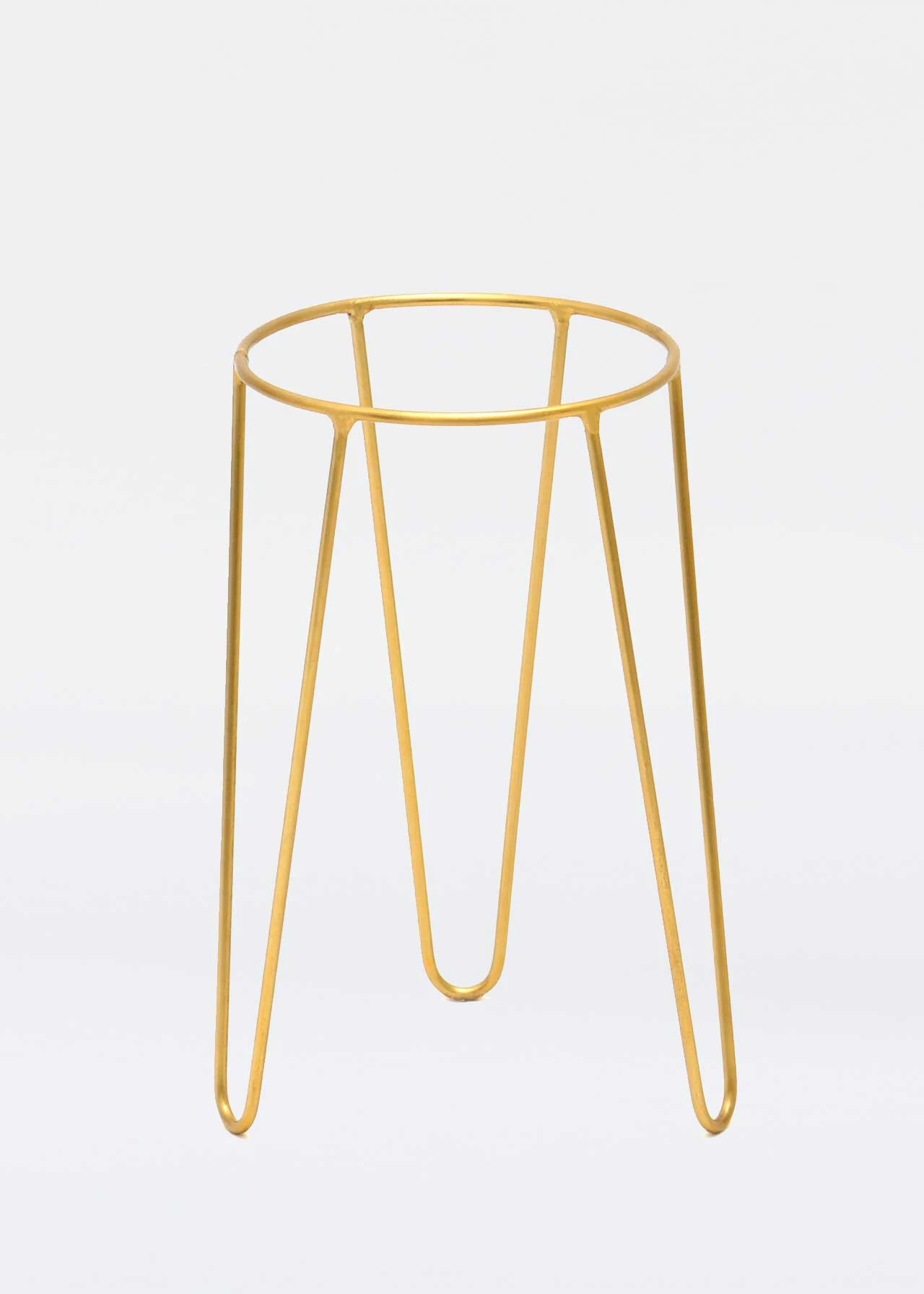 Ivyline Pianta Plant Stand 17cm Gold 1 Ivyline Pianta Plant Stand 17cm Gold