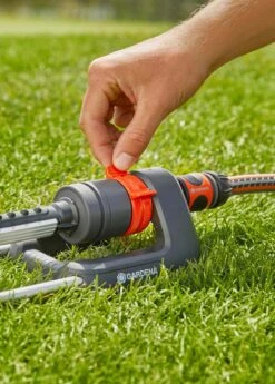 Gardena Oscillating Sprinkler Aqua L -Outdoor Garden Care Shop search 604