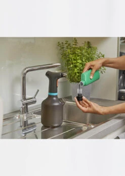 Gardena Pumpsprayer 1L EasyPump 9 Gardena Pumpsprayer 1L EasyPump -Outdoor Garden Care Shop search 813