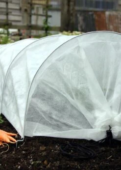 Haxnicks Easy Fleece Tunnel -Outdoor Garden Care Shop search 934